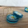 Naušnice - epoksi smola s tratinčicom